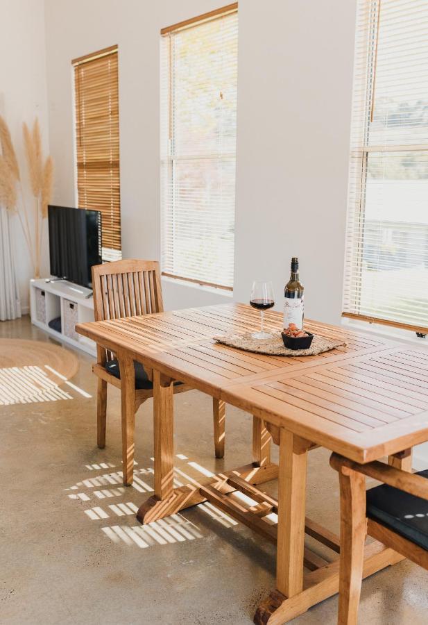 Appartement S T U D I O 22 Peaceful Retreat With Garden Views à Port Lincoln Extérieur photo